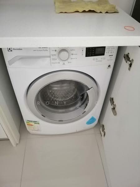 Kediaman Servis untuk Dijual di Mercu Summer Suites - Rony Yeo - PropertyGuru.com.my