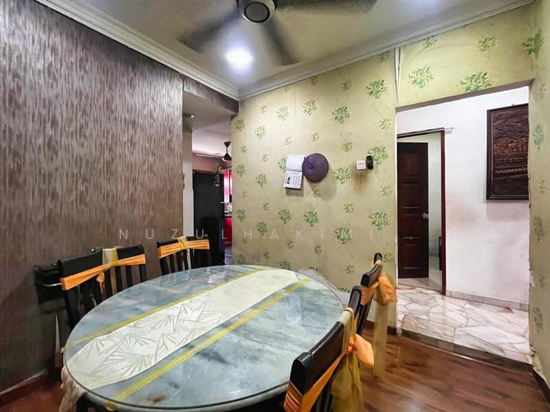 2-storey Terraced House for Sale in Taman Bukit Mewah (Kajang) - NUZULHAKIMI . - Dining Room - PropertyGuru.com.my
