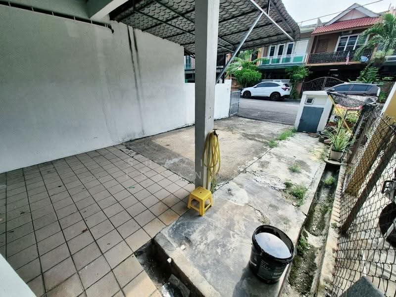 2-storey Terraced House for Sale in Taman Industri Bolton (Batu Caves) - Shaziery Iskandar - Exterior - PropertyGuru.com.my
