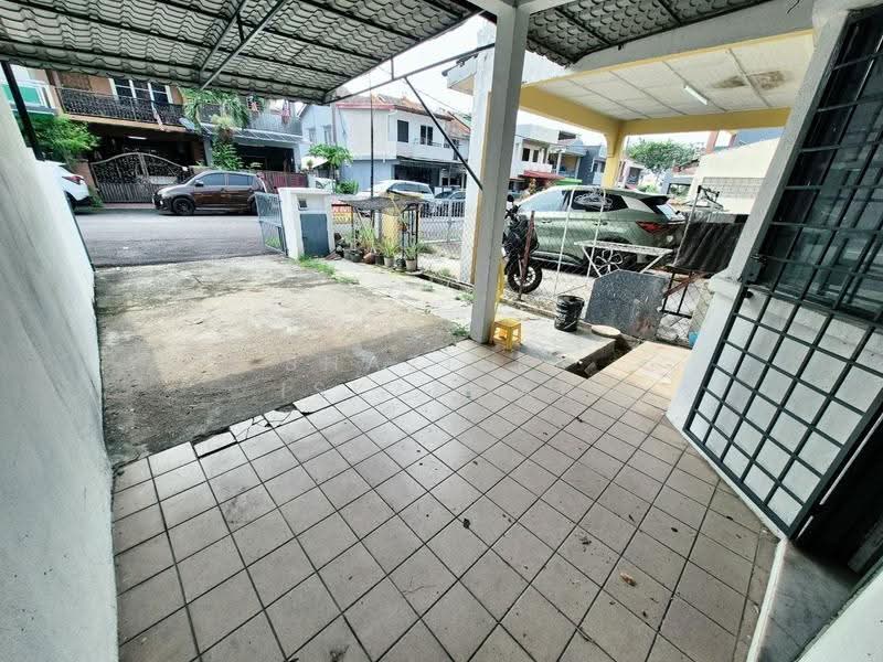 2-storey Terraced House for Sale in Taman Industri Bolton (Batu Caves) - Shaziery Iskandar - Exterior - PropertyGuru.com.my