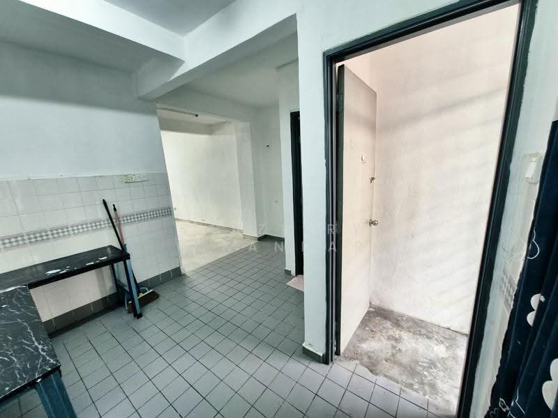 2-storey Terraced House for Sale in Taman Industri Bolton (Batu Caves) - Shaziery Iskandar - PropertyGuru.com.my