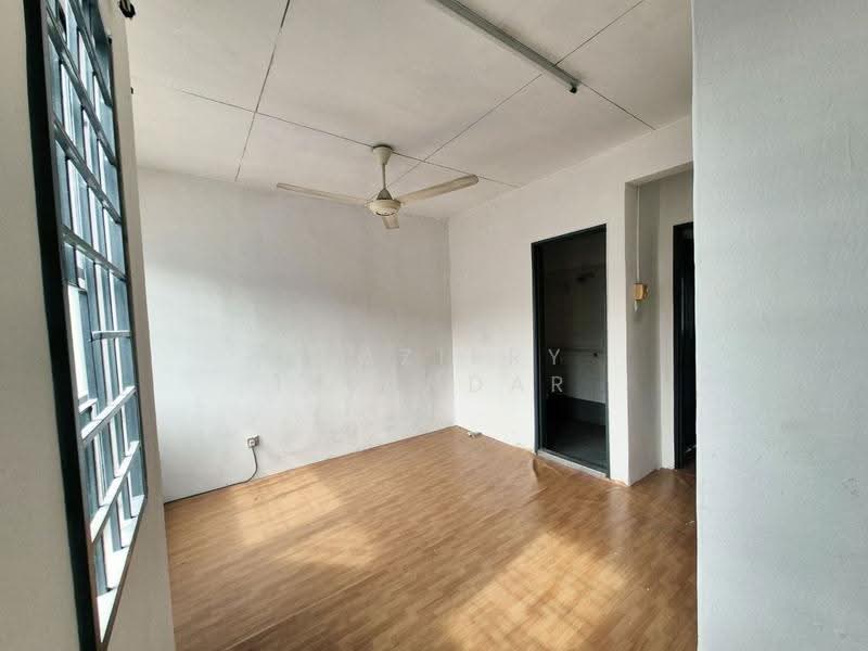 2-storey Terraced House for Sale in Taman Industri Bolton (Batu Caves) - Shaziery Iskandar - PropertyGuru.com.my