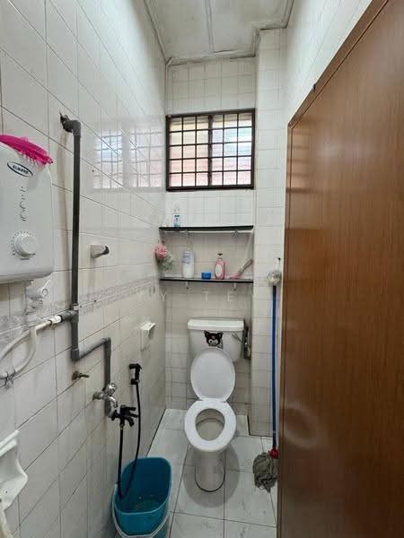Rumah Teres 1.5-Tingkat untuk Disewa di Taman Molek (Johor Bahru) - YY Tey - PropertyGuru.com.my