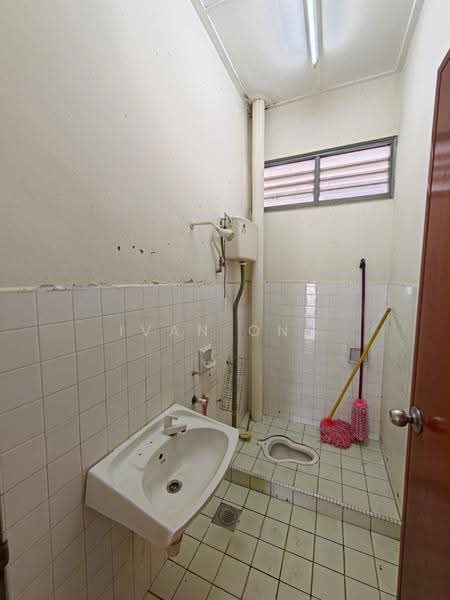 Terraced House for Rent in Masai (Johor) - Ivan Ong - Bathroom - PropertyGuru.com.my