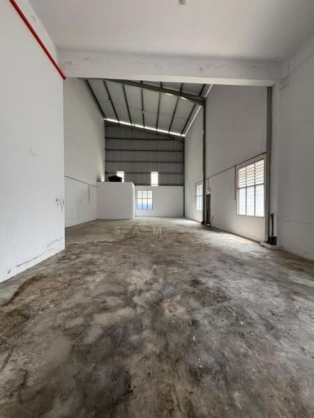 Semi-Detached House for Rent in Kawasan Perindustrian Pengkalan (Lahat) - Sam . - Interior - PropertyGuru.com.my