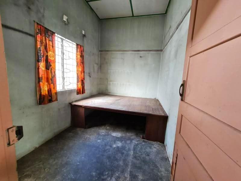 Rumah Teres 1-Tingkat untuk Dijual di Jelutong (Penang) - Jin Chuah - Bedroom - PropertyGuru.com.my