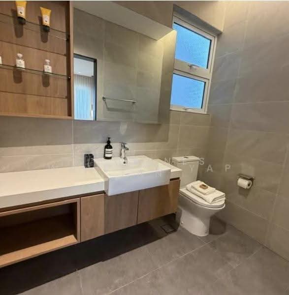 Service Residence for Sale at Parkside Residences @ Setia Federal Hill - Courines Tan - Bathroom - PropertyGuru.com.my