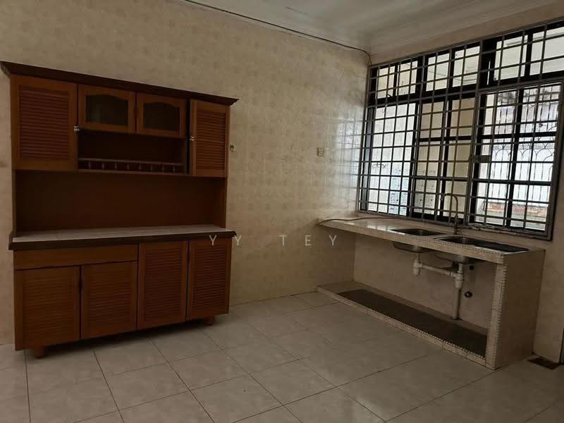2-storey Terraced House for Rent in Taman Rinting (Masai) - YY Tey - Kitchen - PropertyGuru.com.my
