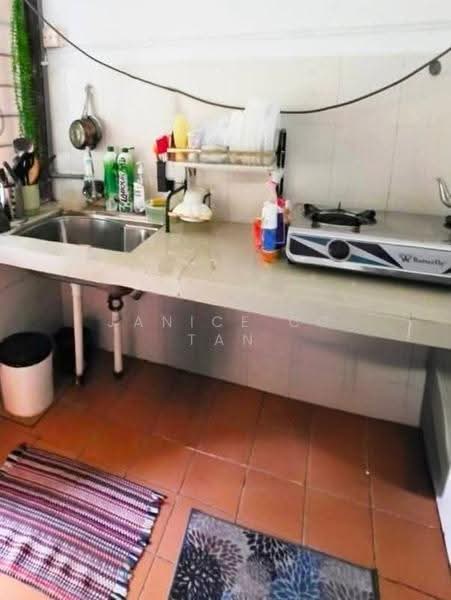 Rumah Teres 2-Tingkat untuk Dijual di Seri Kembangan (Selangor) - Janice CC Tan - PropertyGuru.com.my
