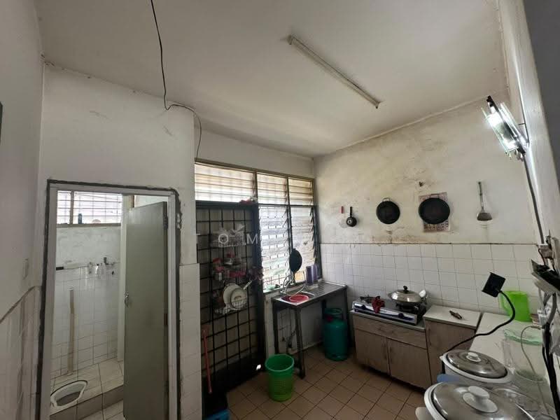Rumah Teres 2-Tingkat untuk Dijual di Bukit Beruntung (Selangor) - Tom Yip - Kitchen - PropertyGuru.com.my