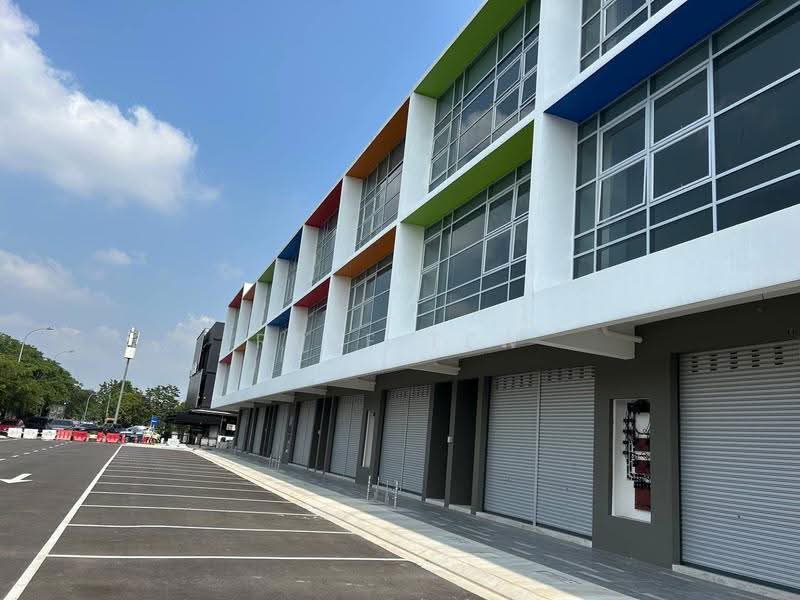 Shop for Rent in Bandar Dato Onn (Tebrau) - Rene Tew - Exterior - PropertyGuru.com.my