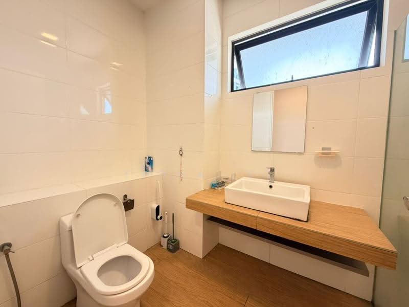 Condominium for Rent at The Parque Residences - Fiona Lee - Bathroom - PropertyGuru.com.my