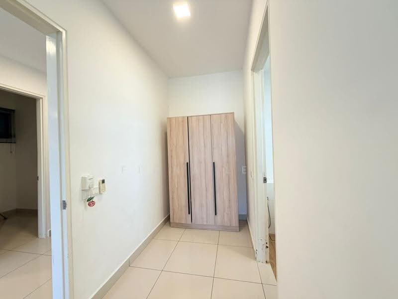Condominium for Rent at The Parque Residences - Fiona Lee - Corridor - PropertyGuru.com.my