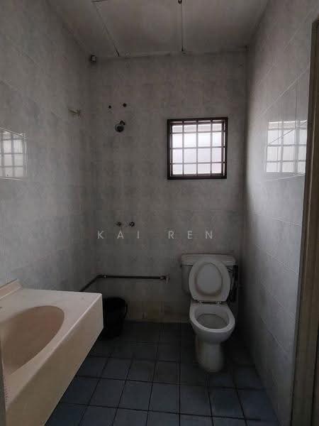 Terraced House for Rent in Bandar Utama (Selangor) - Kai Ren - Bathroom - PropertyGuru.com.my