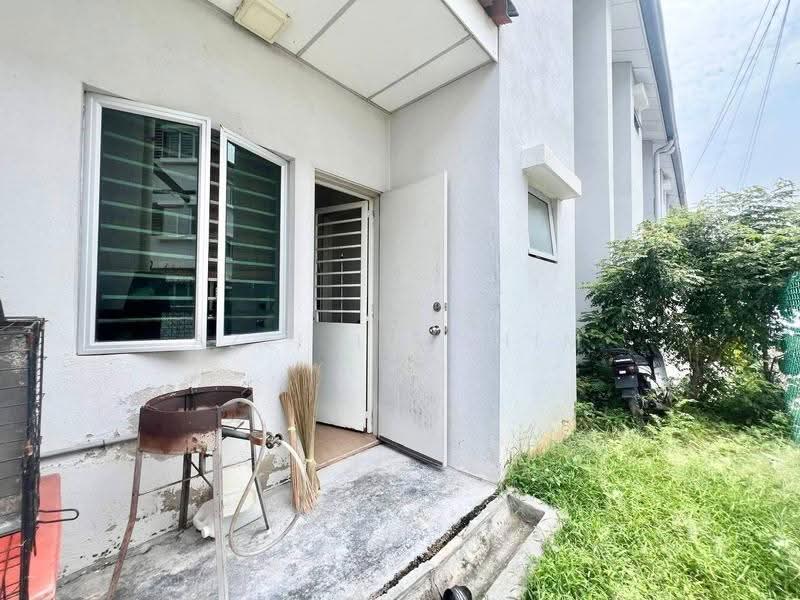 2-storey Terraced House for Sale in Taman Mutiara Rinching (Semenyih) - Azli Ibrahim - Exterior - PropertyGuru.com.my