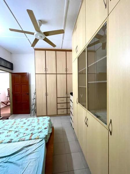 Semi-Detached House for Rent in Taman Pelangi (Johor Bahru) - YY Tey - Bedroom - PropertyGuru.com.my