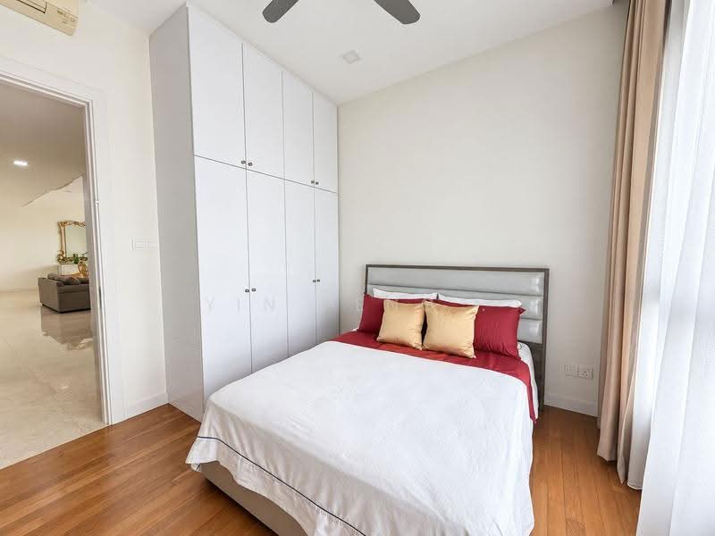 Kediaman Servis untuk Dijual di The Greens - Yin Peng . - Bedroom - PropertyGuru.com.my