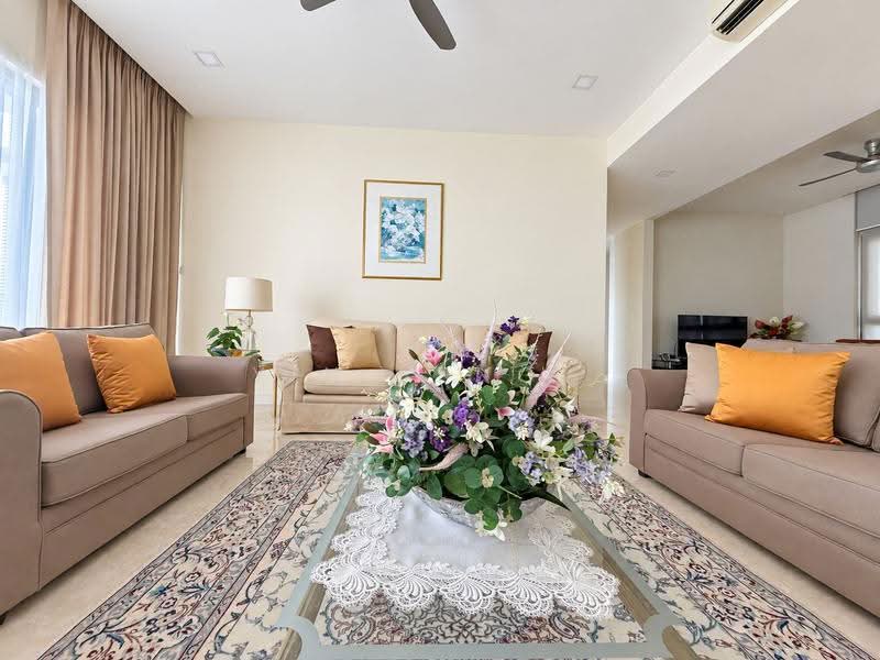 Kediaman Servis untuk Dijual di The Greens - Yin Peng . - Living Room - PropertyGuru.com.my