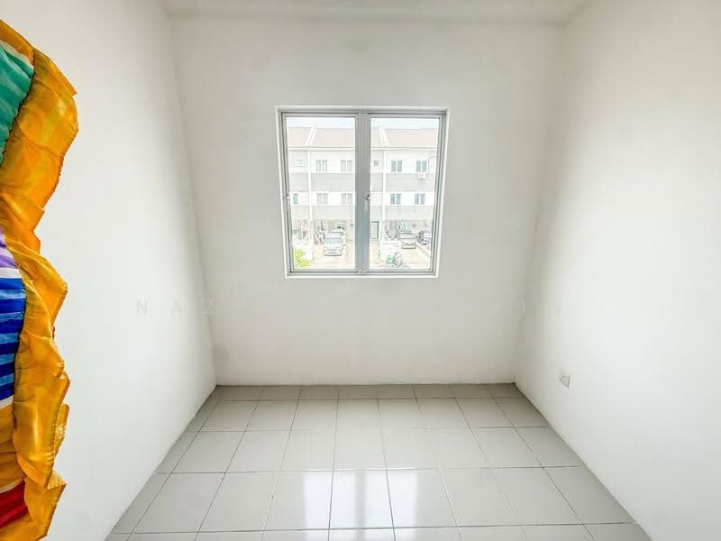 Townhouse for Sale in Saujana Utama (Selangor) - Nazrin Hakimin - Interior - PropertyGuru.com.my