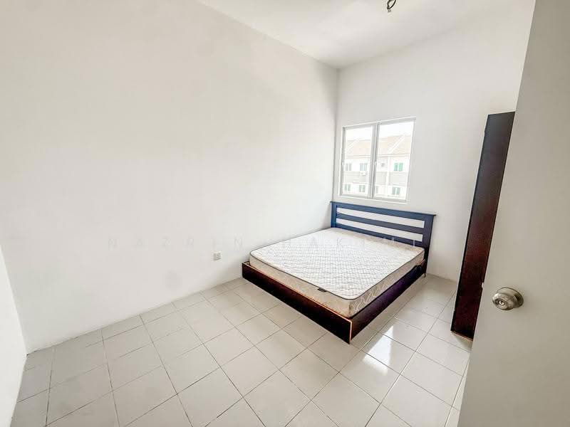 Townhouse for Sale in Saujana Utama (Selangor) - Nazrin Hakimin - PropertyGuru.com.my