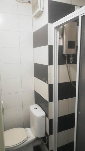 Office for Rent in Taman Bukit Jambul (Bukit Jambul) - Kelvin Tan - Bathroom - PropertyGuru.com.my