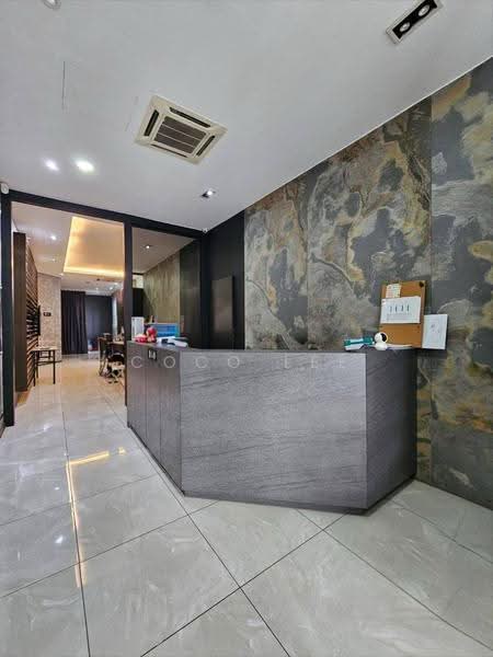 Shop / Office for Rent in Taman Molek (Johor Bahru) - Coco Lee - Lobby - PropertyGuru.com.my