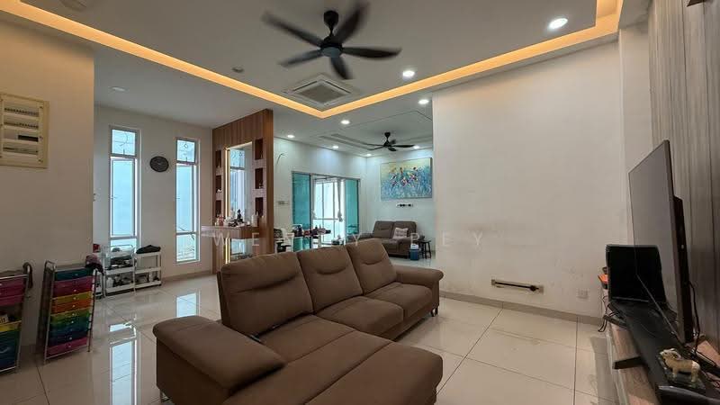 Rumah Berkembar untuk Dijual di Taman Lembah Permai (Bukit Mertajam) - Wendy Pey - Living Room - PropertyGuru.com.my