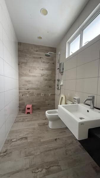 Rumah Berkembar untuk Dijual di Taman Lembah Permai (Bukit Mertajam) - Wendy Pey - Bathroom - PropertyGuru.com.my