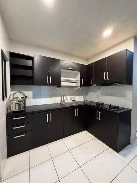 Service Residence for Rent at Sky Gardens Residences - Amber Ma - Kitchen - PropertyGuru.com.my