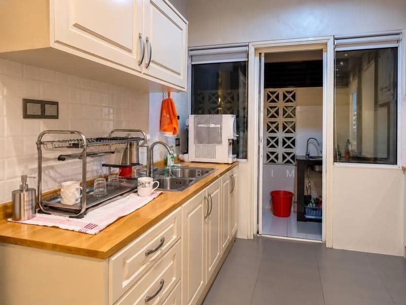 Kondominium untuk Dijual di Armanee - Azli Ibrahim - Kitchen - PropertyGuru.com.my