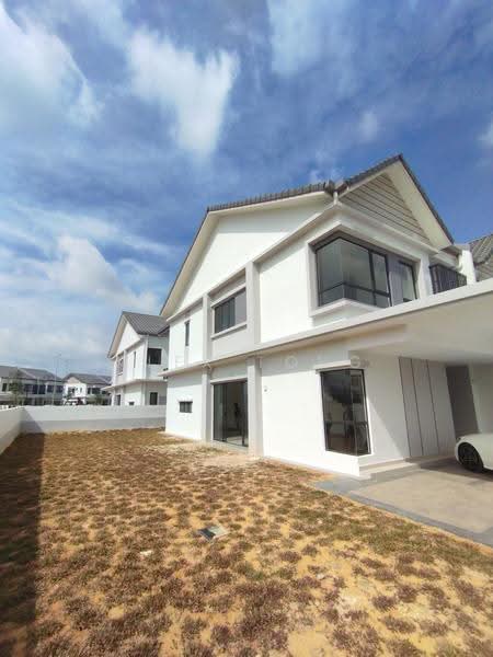 Rumah Berkembar untuk Dijual di Cyber 10 (Cyberjaya) - Alex Tong - PropertyGuru.com.my