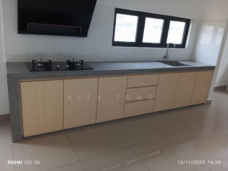 Rumah Berkembar untuk Dijual di Cyber 10 (Cyberjaya) - Alex Tong - Kitchen - PropertyGuru.com.my