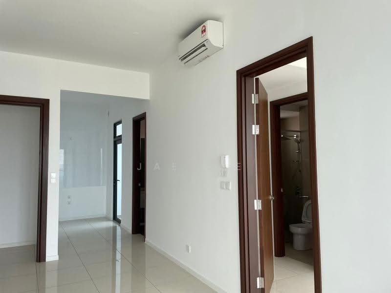 Kondominium untuk Dijual di Queens Residences Q2 @ Queens Waterfront - Jae Lee - Corridor - PropertyGuru.com.my