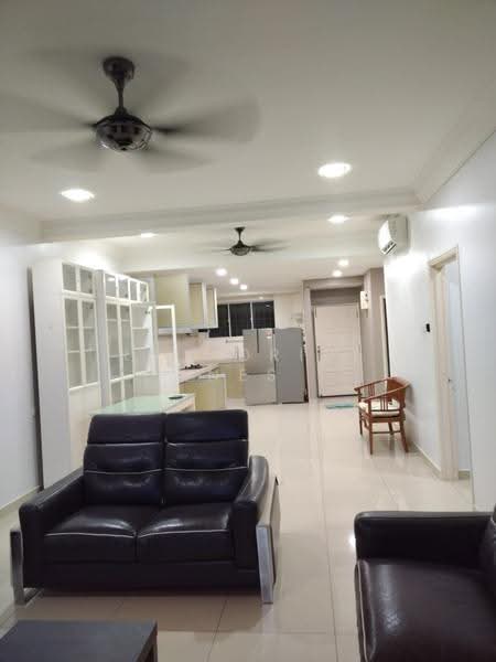 Pangsapuri untuk Dijual di Menara Indah - RS Morine Nes - Living Room - PropertyGuru.com.my