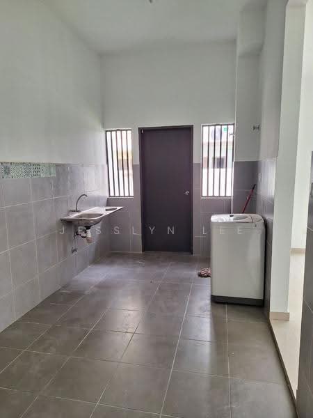 Semi-Detached House for Sale in Setia Ecohill (Semenyih) - Jesslyn Lee - Kitchen - PropertyGuru.com.my