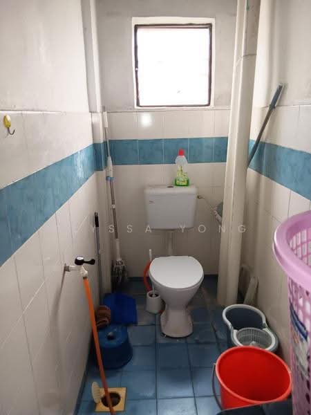 Rumah Flat untuk Dijual di Perumahan Rakyat Lima Kedai - Alyssa Yong - Bathroom - PropertyGuru.com.my