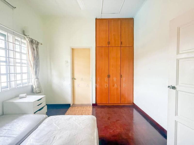 Rumah Banglo untuk Dijual di Ampang Jaya (Ampang) - Shaziery Iskandar - Bedroom - PropertyGuru.com.my