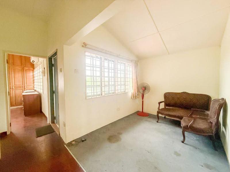 Rumah Banglo untuk Dijual di Ampang Jaya (Ampang) - Shaziery Iskandar - Living Room - PropertyGuru.com.my