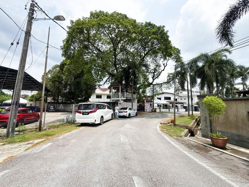 Bungalow House untuk Dijual di Taman Ampang Utama (Ampang) - Afiqah zaidi - Exterior - PropertyGuru.com.my