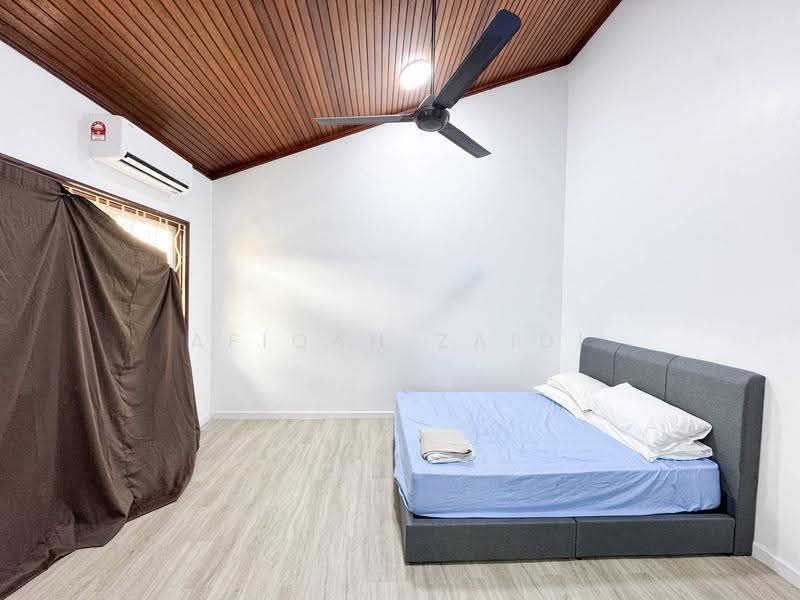Bungalow House untuk Dijual di Taman Ampang Utama (Ampang) - Afiqah zaidi - Bedroom - PropertyGuru.com.my