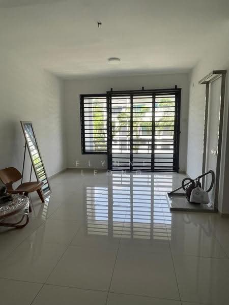 3-storey Terraced House for Sale in Bukit Jambul (Penang) - Elynne Leong - Living Room - PropertyGuru.com.my