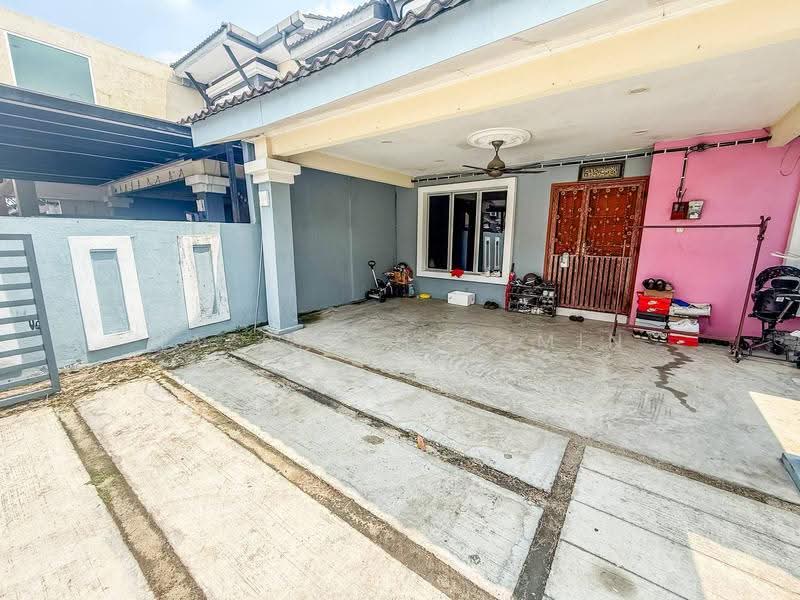 Terraced House for Sale in Saujana Rawang (Rawang) - Nazrin Hakimin - Exterior - PropertyGuru.com.my
