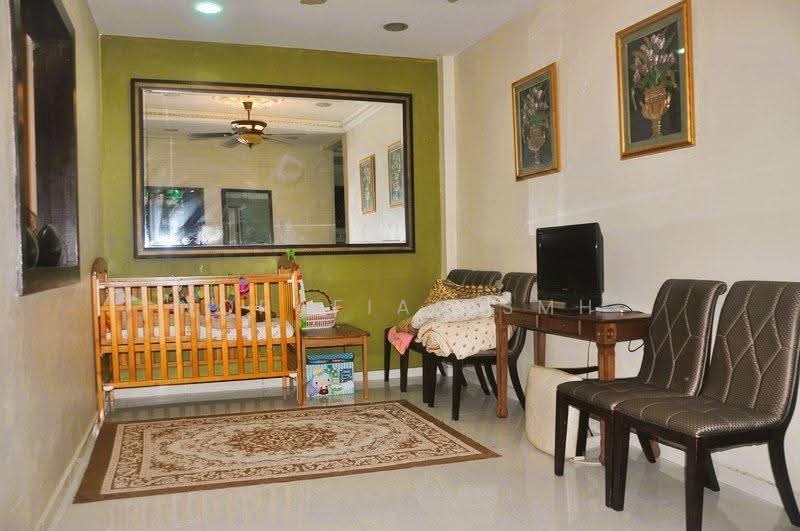 Rumah Teres 2-Tingkat untuk Dijual di Ukay Perdana (Ulu Kelang) - Norafian SMH - Living Room - PropertyGuru.com.my