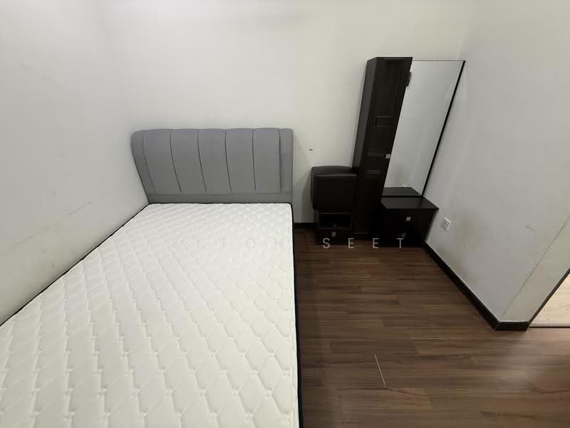 Kediaman Servis untuk Disewa di Silk Sky - Kelton Seet - Bedroom - PropertyGuru.com.my
