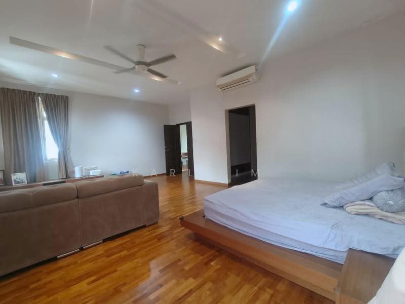 Bungalow House for Sale in Permas Jaya (Johor Bahru) - Karl Lim - Bedroom - PropertyGuru.com.my