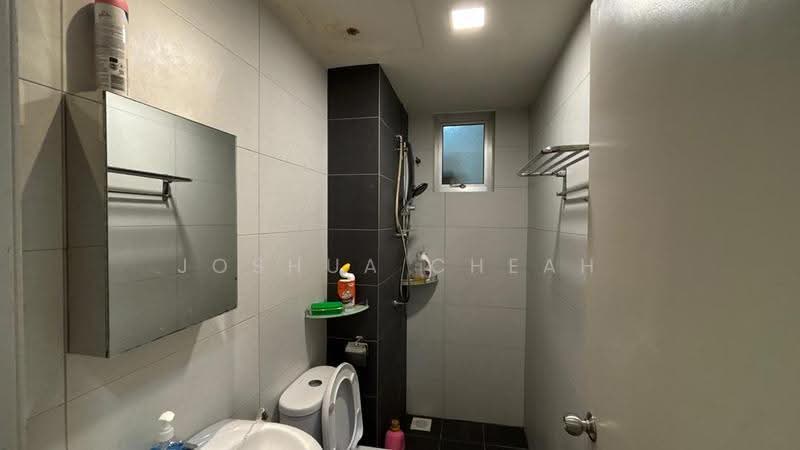 Condominium for Rent at Residensi Rampai (The Parc Tower) - Joshua Cheah - Bathroom - PropertyGuru.com.my