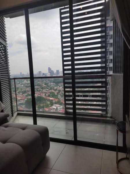 Kediaman Servis untuk Dijual di Petalz Residences - Sara Low - Balcony - PropertyGuru.com.my