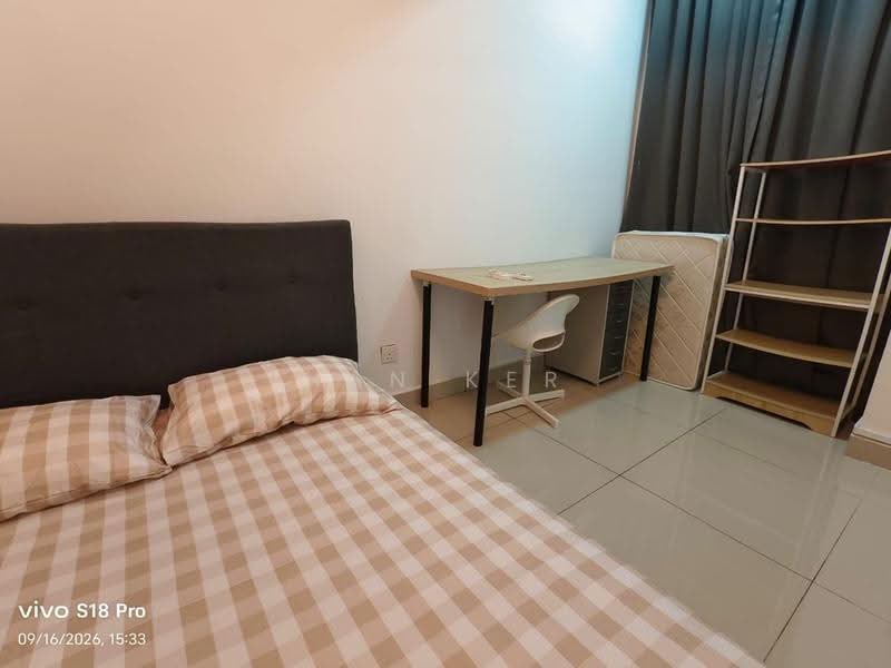 Kediaman Servis untuk Disewa di DK Senza - Han Ker - Middle Bedroom - PropertyGuru.com.my