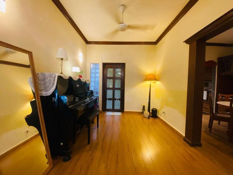Rumah Teres 2-Tingkat untuk Dijual di Taman Setiawangsa (Setiawangsa) - Norafian SMH - Living Room - PropertyGuru.com.my