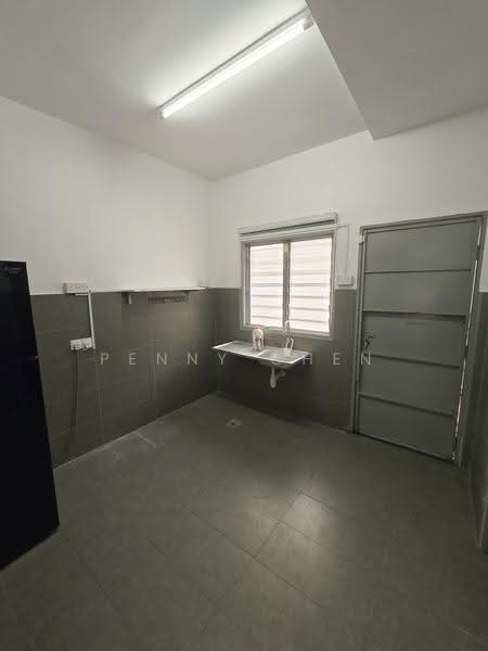 Rumah Teres 2-Tingkat untuk Dijual di Taman Pakatan Jaya (Tambun) - PENNY CHEN - Kitchen - PropertyGuru.com.my
